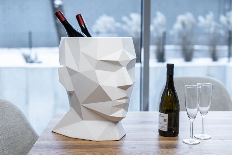 Nowoczesna donica o wielu zastosowaniach Adonis od Monumo